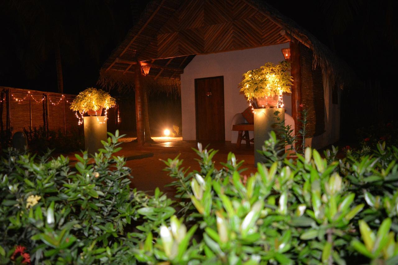 Roshanne Beach Resort كالبيتيا المظهر الخارجي الصورة