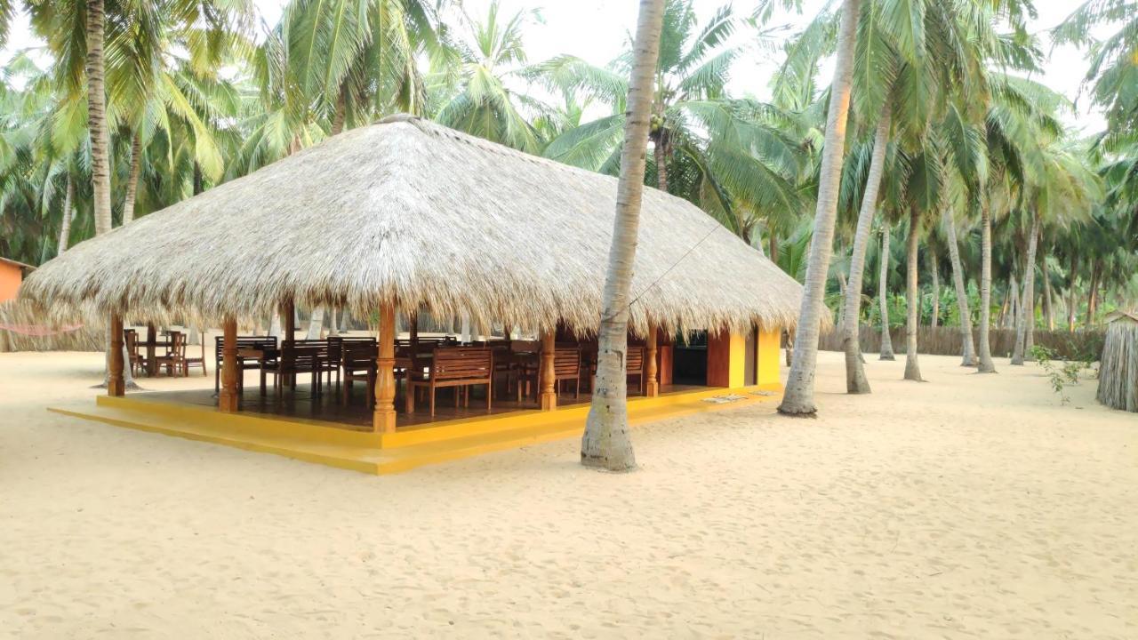 Roshanne Beach Resort كالبيتيا المظهر الخارجي الصورة