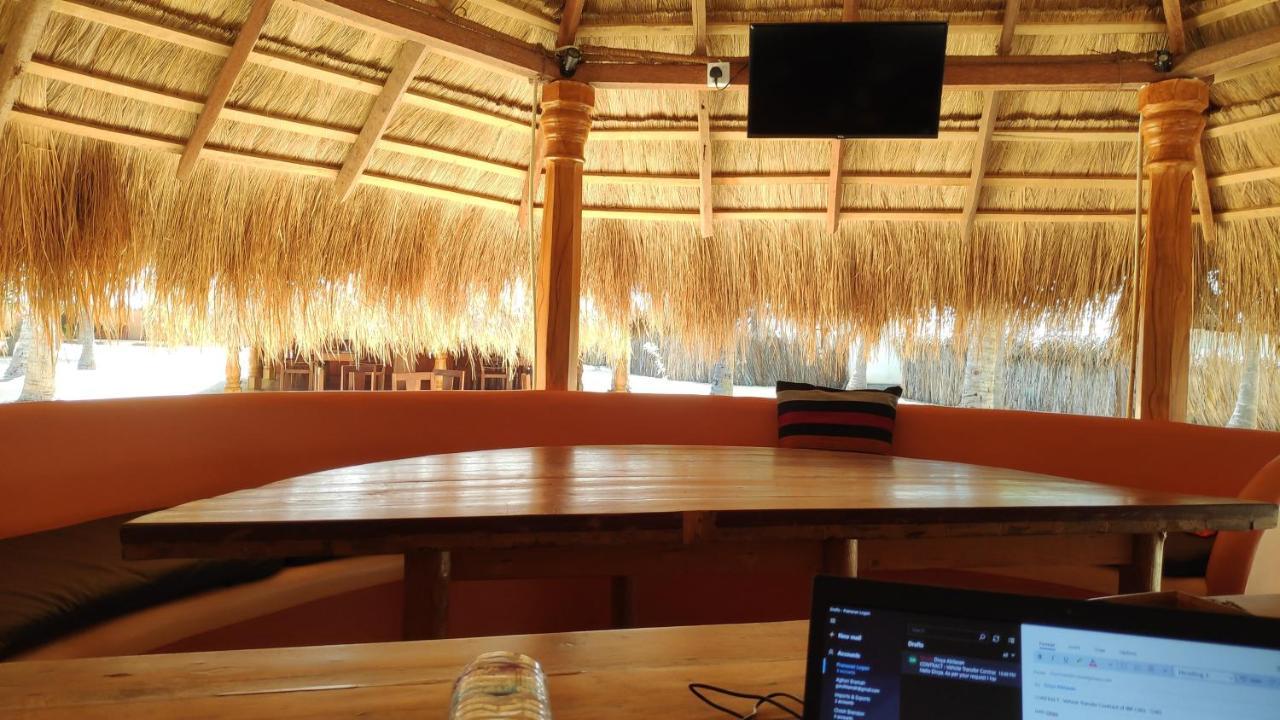 Roshanne Beach Resort كالبيتيا المظهر الخارجي الصورة