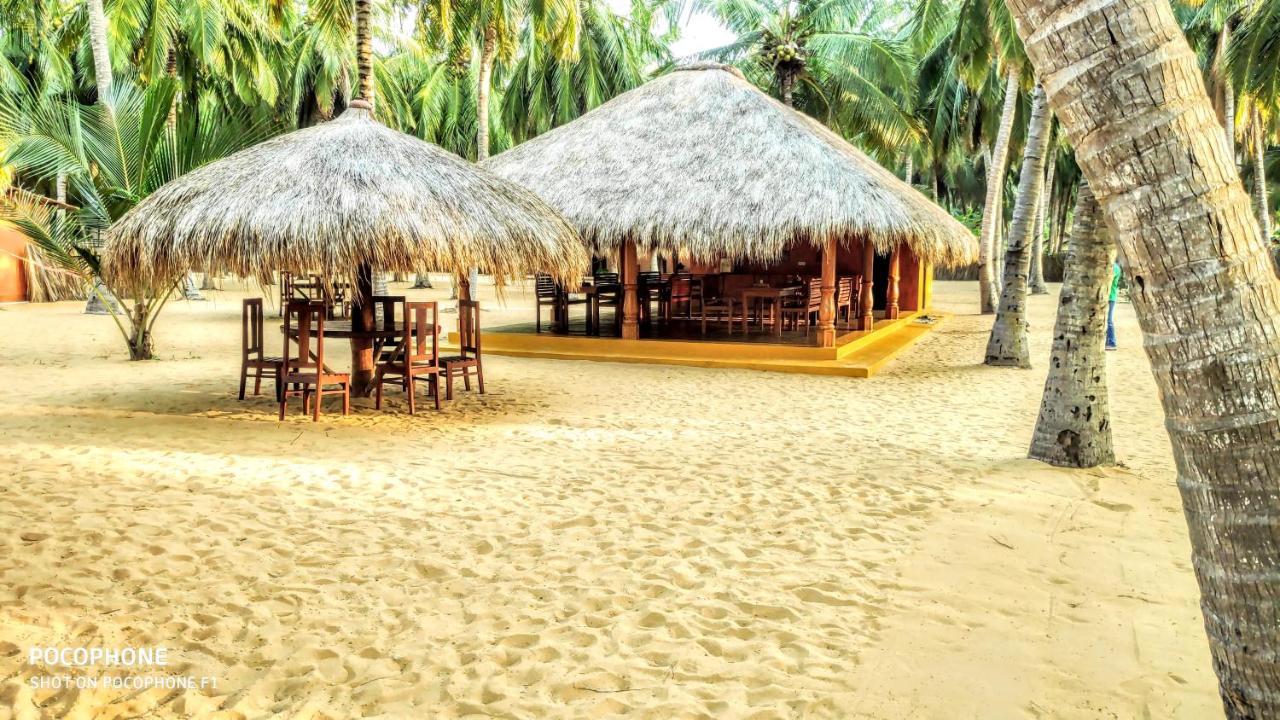 Roshanne Beach Resort كالبيتيا المظهر الخارجي الصورة