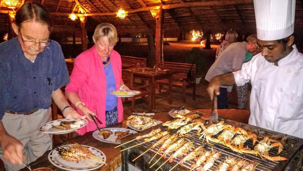 Roshanne Beach Resort كالبيتيا المظهر الخارجي الصورة