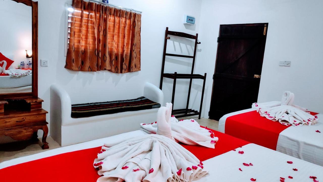 Roshanne Beach Resort كالبيتيا المظهر الخارجي الصورة