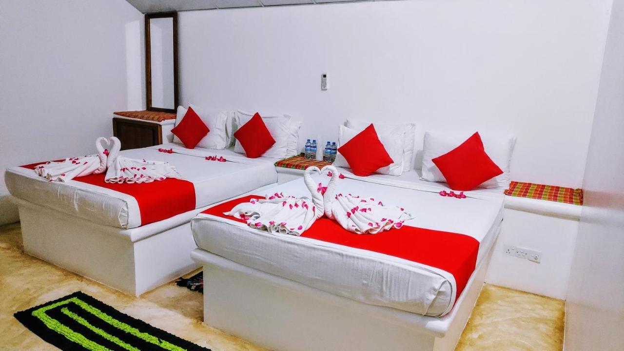 Roshanne Beach Resort كالبيتيا المظهر الخارجي الصورة