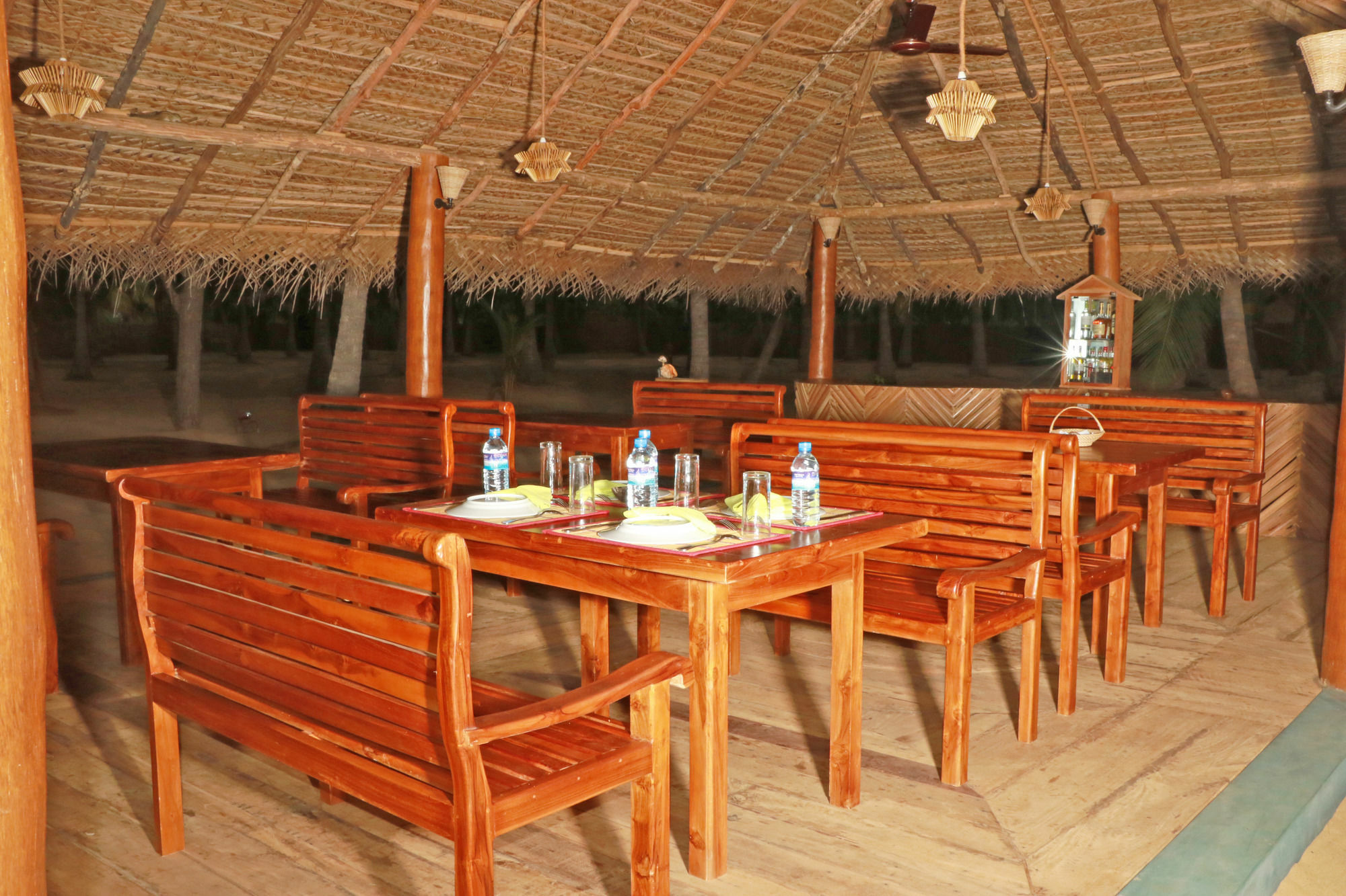 Roshanne Beach Resort كالبيتيا المظهر الخارجي الصورة